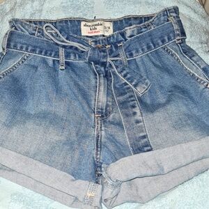 Paperbag jean shorts